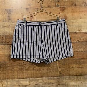 Crown & Ivy Striped Women's Shorts Size 14